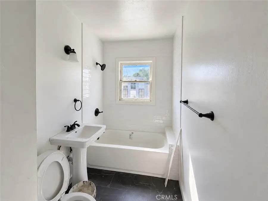 1306 W Martin Luther King Jr, Los Angeles, CA 90037 - #2