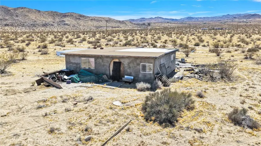 4225 Cathy's Lane, Landers, CA 92285 - #2