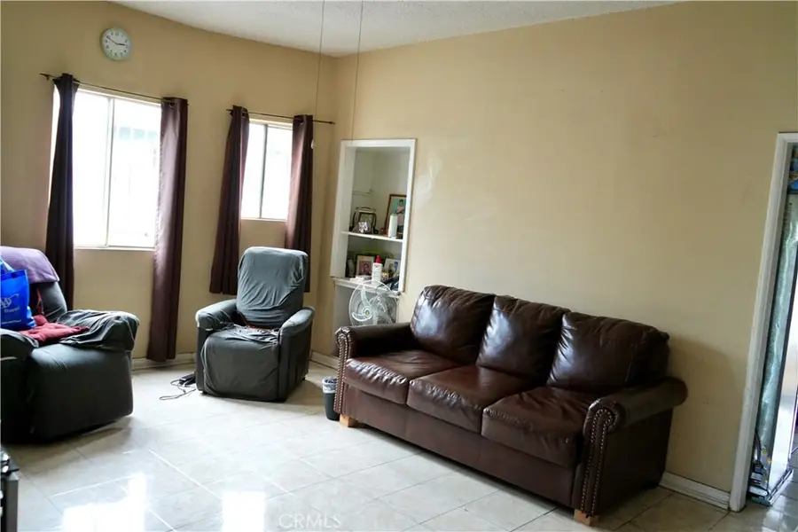 11218 Belhaven, Los Angeles, CA 90059 - #3