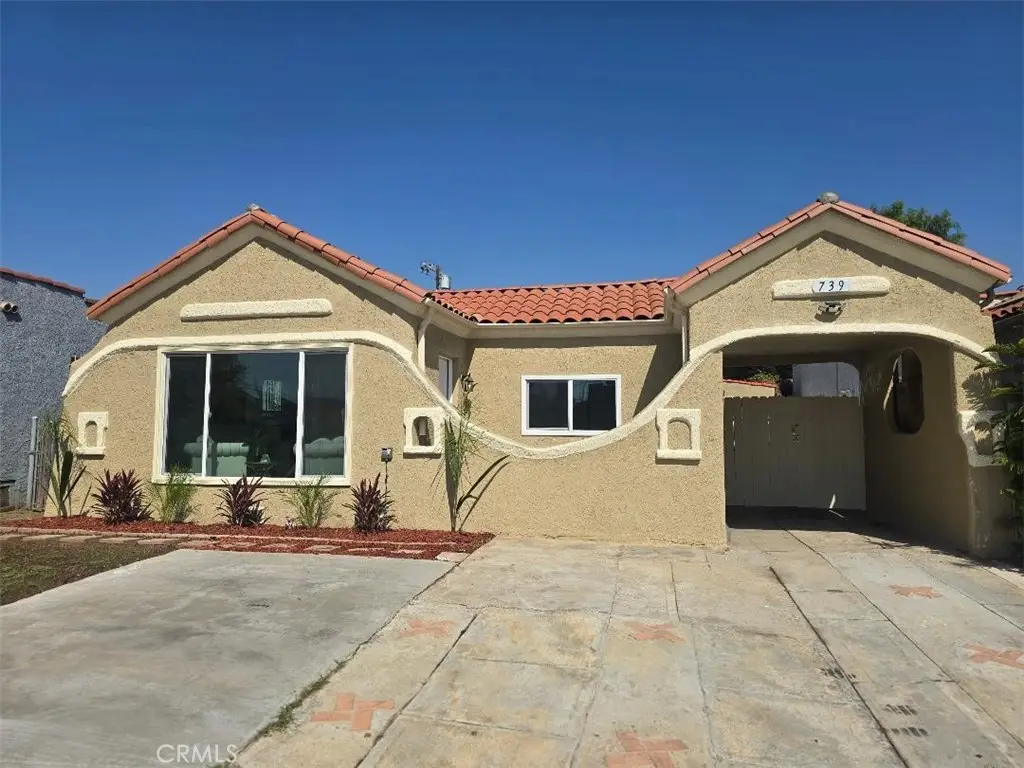 739 W 102nd, Los Angeles, CA 90044 - #1