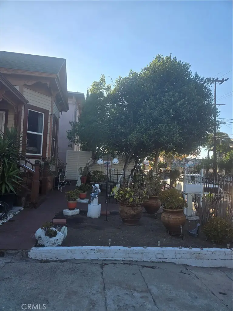 1460 W 23rd, Los Angeles, CA 90007 - #2