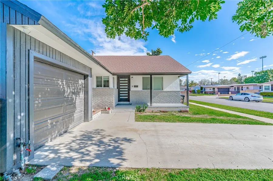 10919 Newville, Downey, CA 90241 - #2