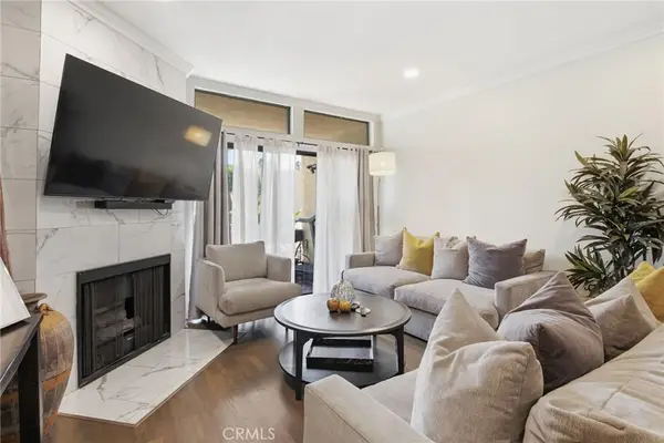 729 S Hobart Boulevard #11, Los Angeles, CA 90005