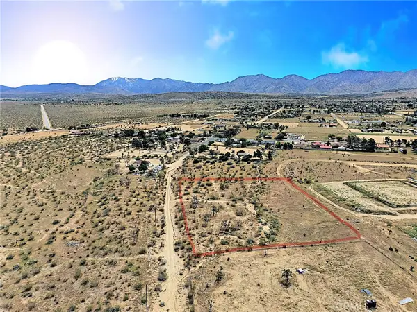 132 E Avenue V13, Pearblossom, CA 93553