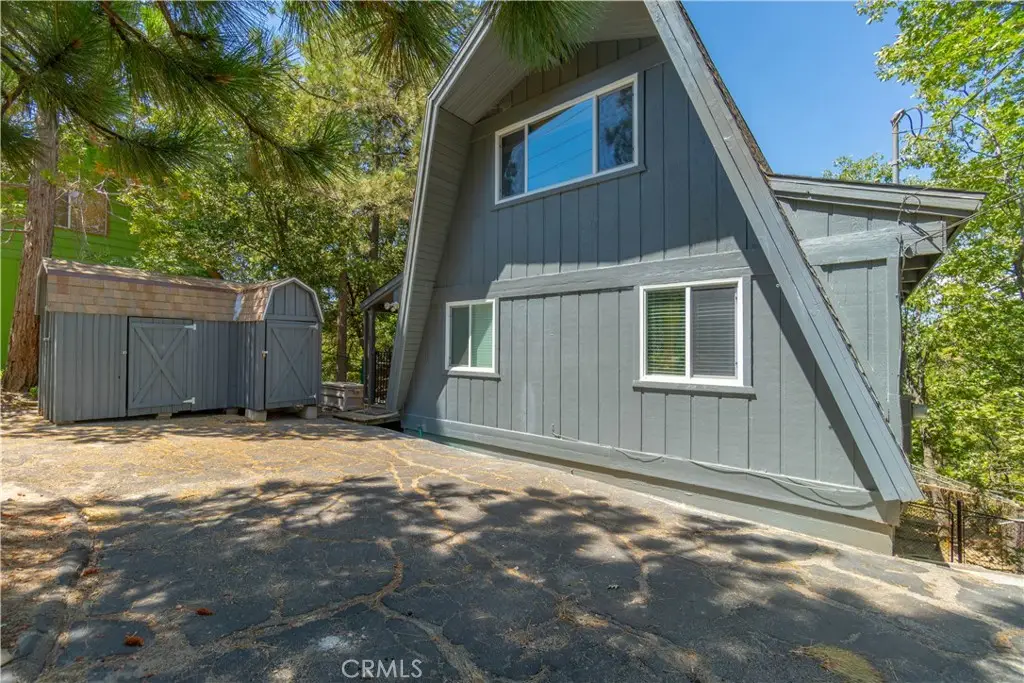 1154 Yukon Drive, Lake Arrowhead, CA 92352 - Image #1