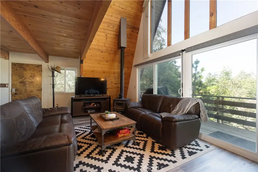 1154 Yukon Drive, Lake Arrowhead, CA 92352 - Image #3