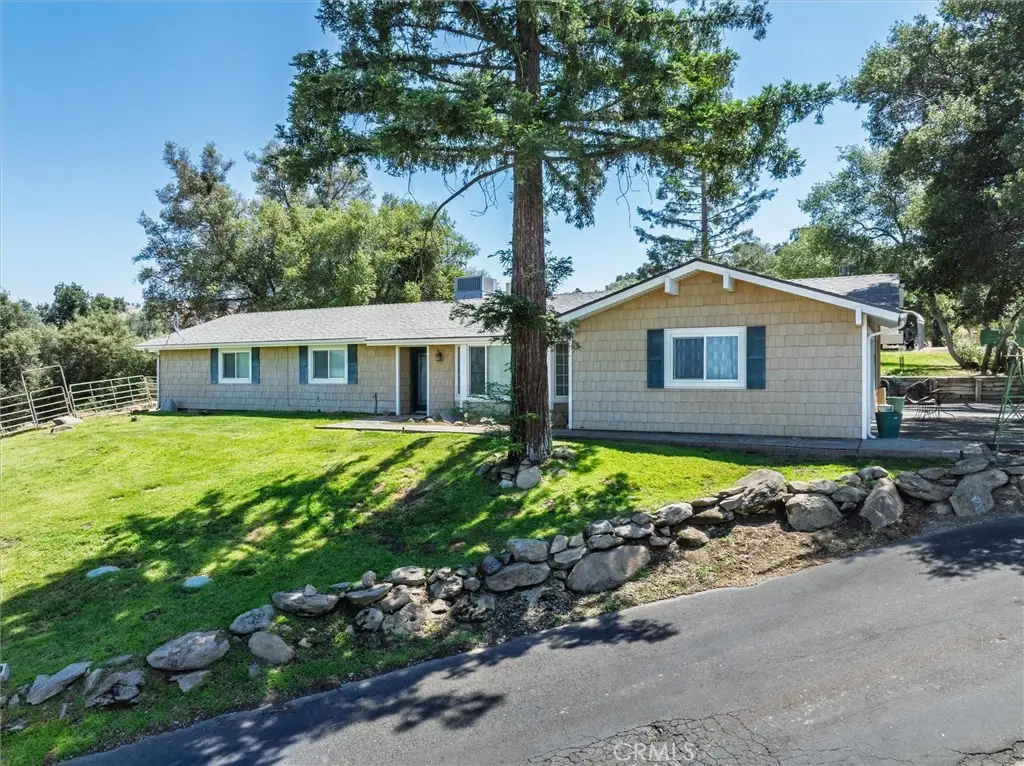 36515 Wells Road, Coarsegold, CA 93614 - Image #1