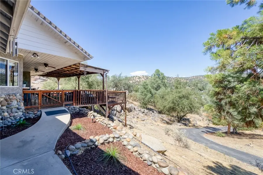 30850 Yosemite Springs Parkway, Coarsegold, CA 93614 - Image #2