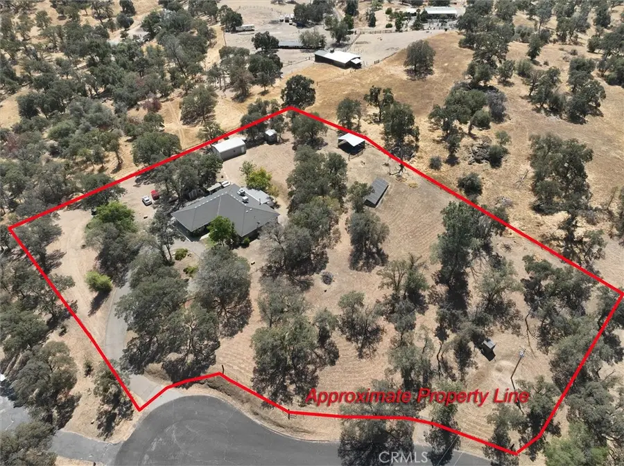 33032 Mill Creek Way, Coarsegold, CA 93614 - Image #2