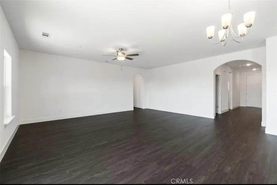 1207 Via Valencia, Madera, CA 93637 - #3