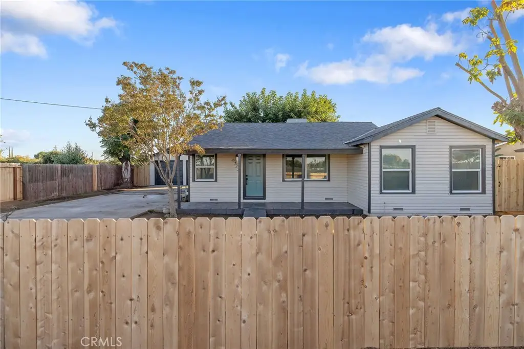 4722 E Florence Avenue, Fresno, CA 93725 - Image #1