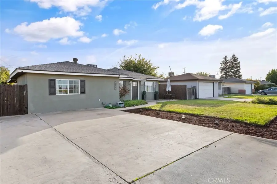 1015 Geary, Sanger, CA 93657 - #3