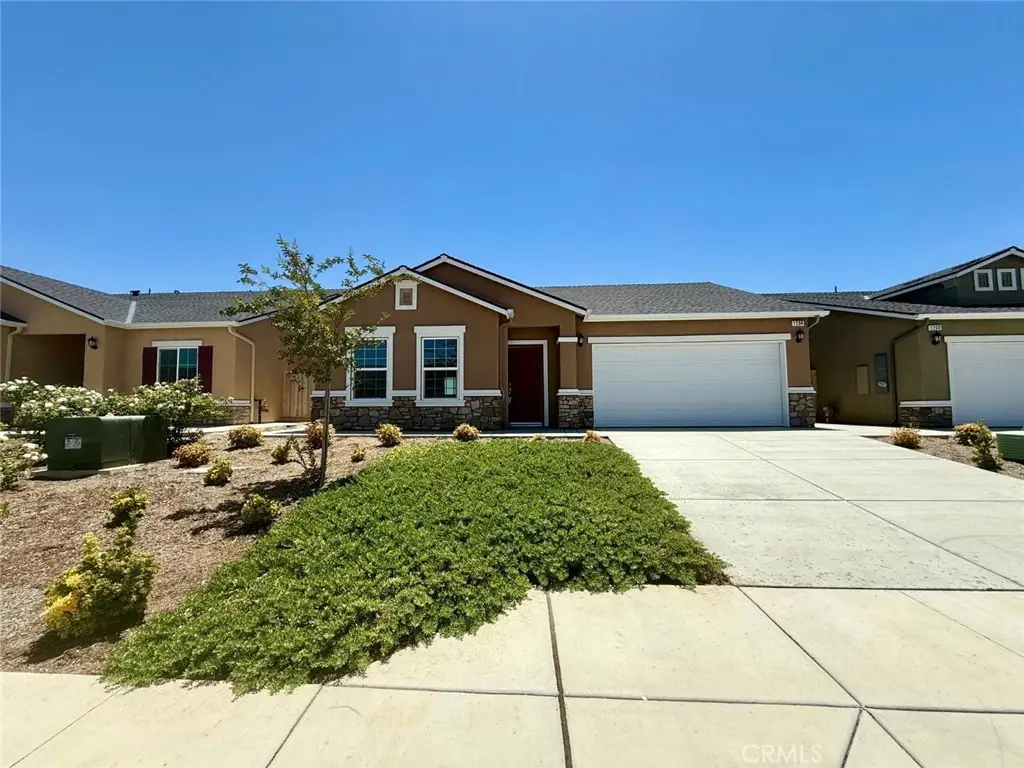1204 E Orange Street, Avenal, CA 93204 - #1