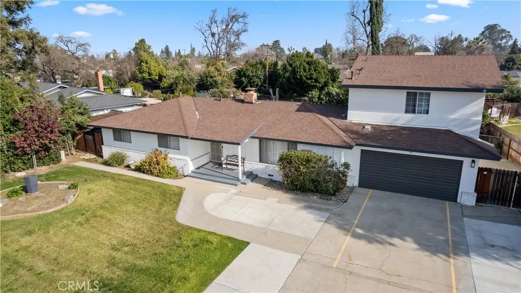 925 S Purdue Avenue, Fresno, CA 93727 - #1