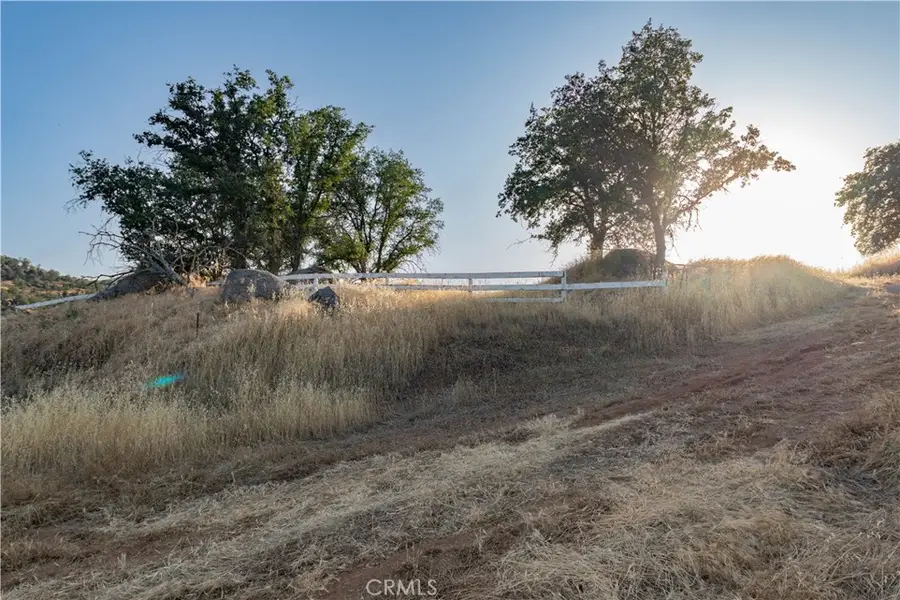16295 Wrangler Drive, Springville, CA 93265 - #2
