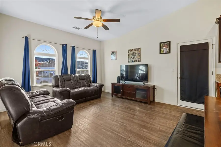 1237 E Orange Street, Avenal, CA 93204 - #2