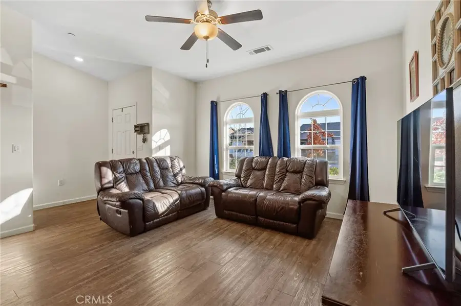 1237 E Orange Street, Avenal, CA 93204 - #3