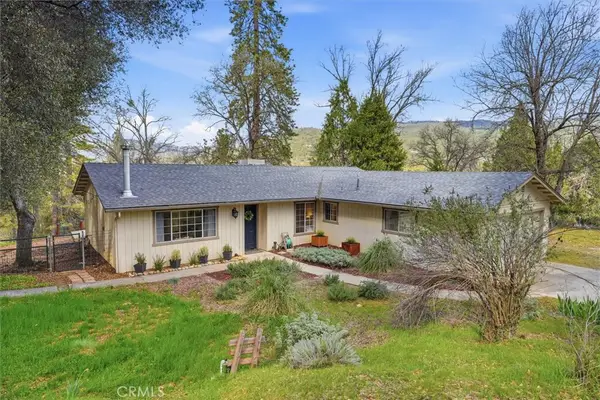 50047 Hangtree, Oakhurst, CA 93644