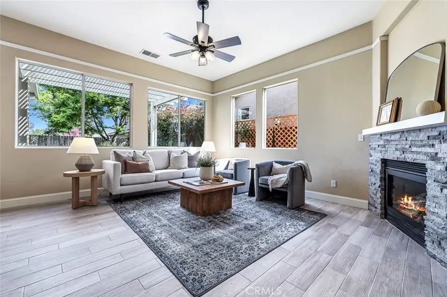 2735 Swift Avenue, Clovis, CA 93611 - #3