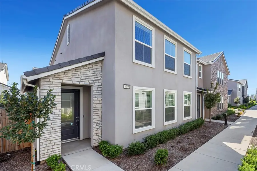 2725 E Teaberry Drive, Fresno, CA 93730 - #2