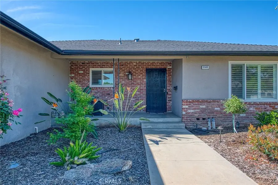 2569 E Los Altos Avenue, Fresno, CA 93710 - #2