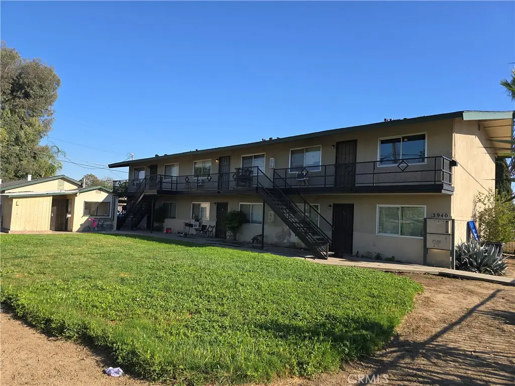 3940 E Burns, Fresno, CA 93725 - #1