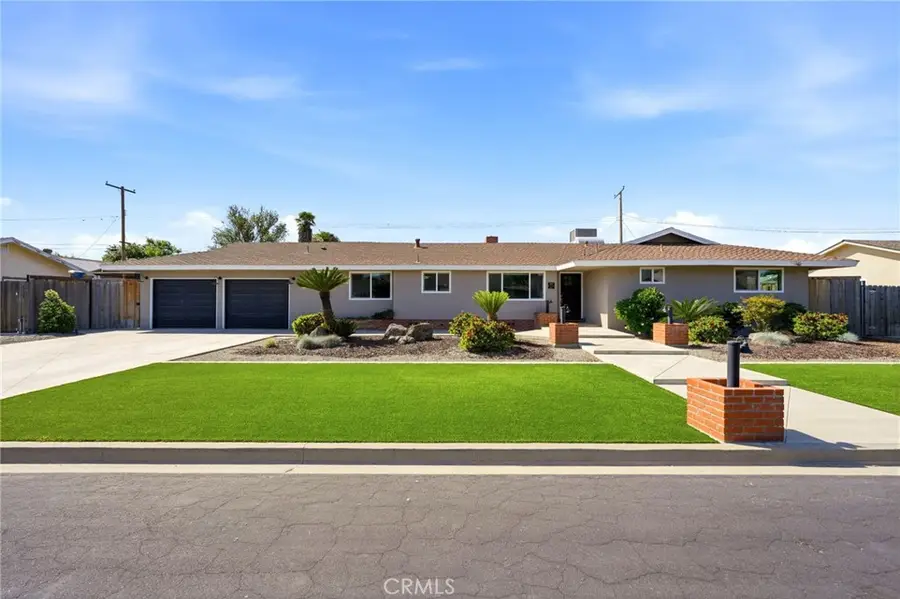 365 E Sycamore Drive, Hanford, CA 93230 - #3