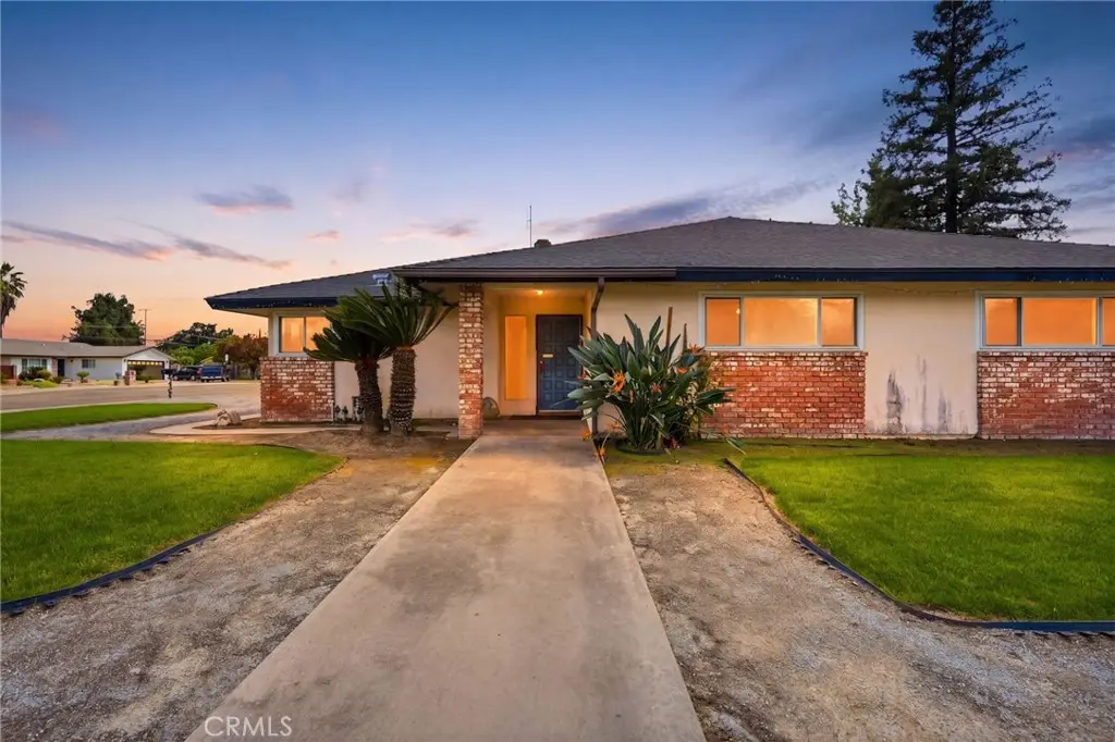 153 Bonita Ave, Fowler, CA 93625 - #1