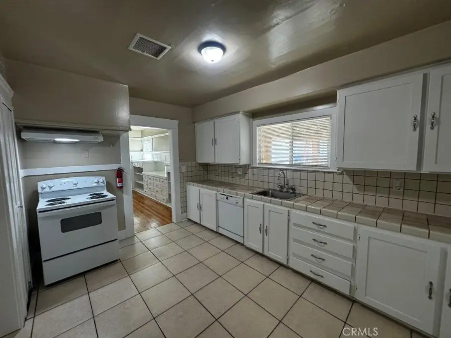 365 N Echo Avenue, Fresno, CA 93701 - #3