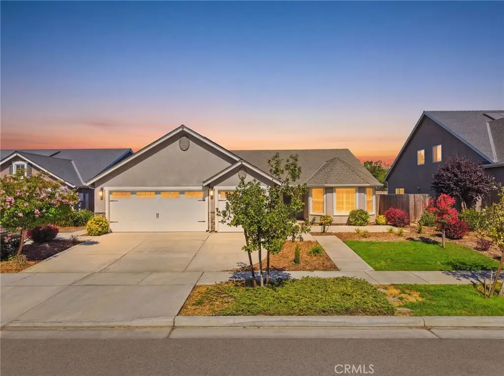 2081 Madeline Drive, Hanford, CA 93230 - #1
