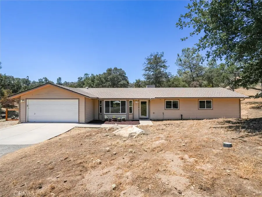30212 N Dome Drive, Coarsegold, CA 93614 - #2