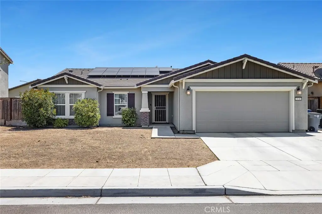 2136 N Redda Road, Fresno, CA 93737 - #1