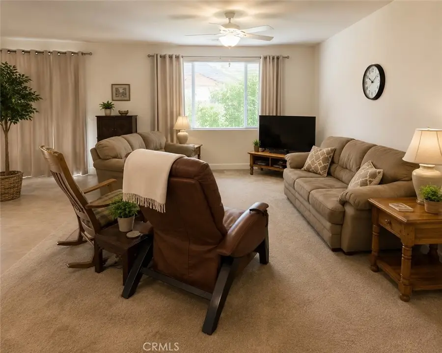 3215 S Meadowbrook Street, Visalia, CA 93292 - #3