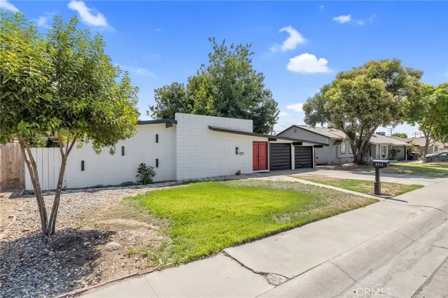 2214 S Locust, Visalia, CA 93277 - #3