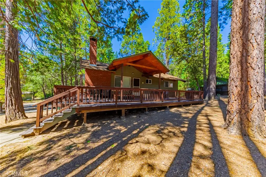 8005 Cedar, Wawona, CA 95389 - #1