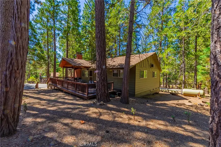8005 Cedar, Wawona, CA 95389 - #3
