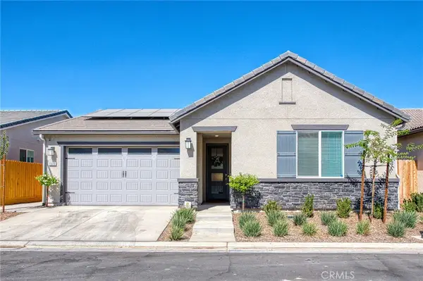1523 Bloom Ln, Clovis, CA 93619