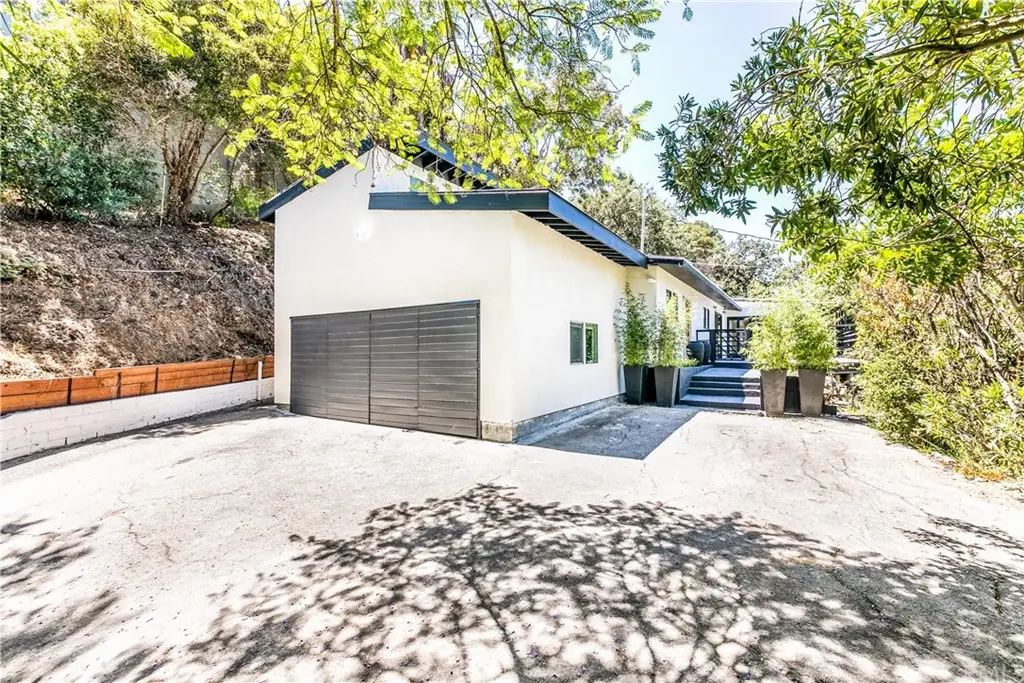 3375 Coldwater Canyon Avenue, Studio City, CA 91604 - Image #1