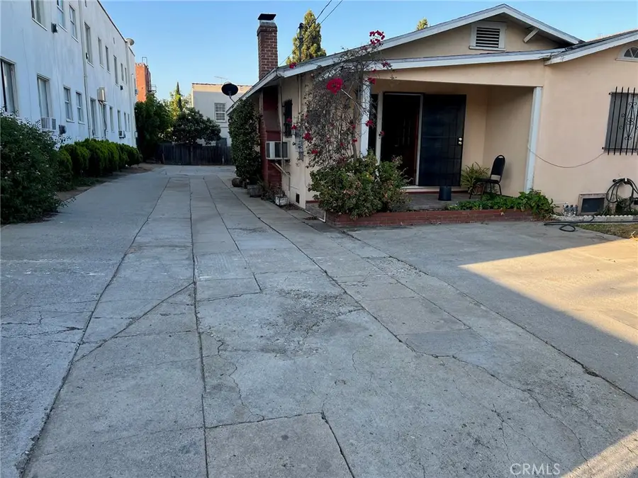 4920 W Fountain Avenue, Los Angeles, CA 90029 - #2