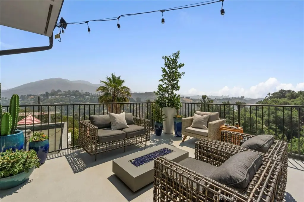 7010 Loyal Trail, Los Angeles, CA 90068 - Image #1