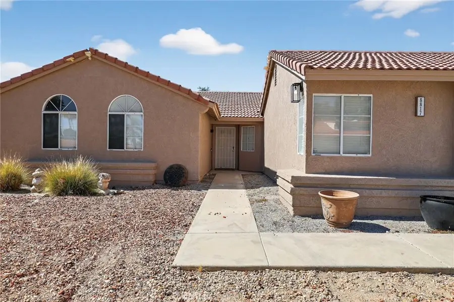 8817 Clubhouse Boulevard, Desert Hot Springs, CA 92240 - Image #2