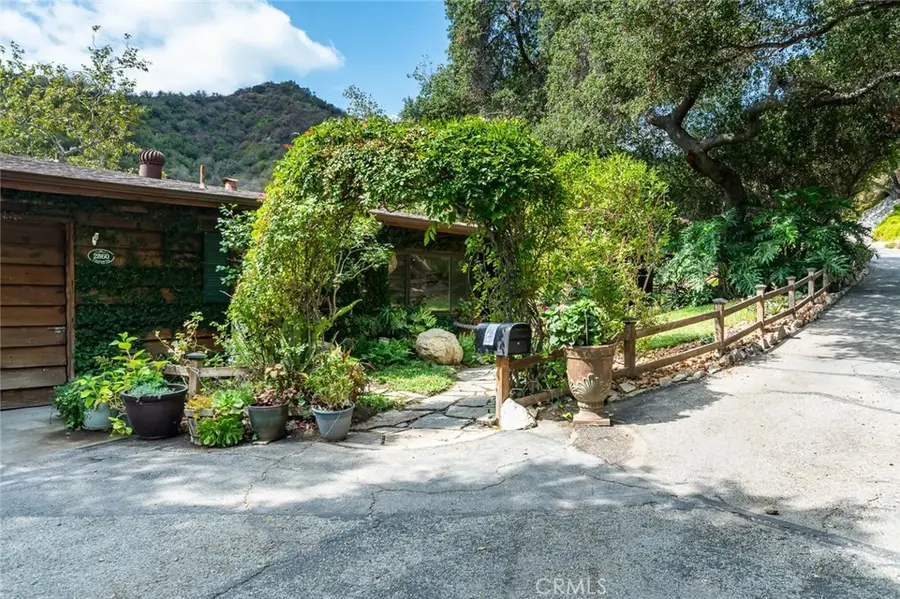 2860 Graceland Way, Glendale, CA 91206 - Image #3