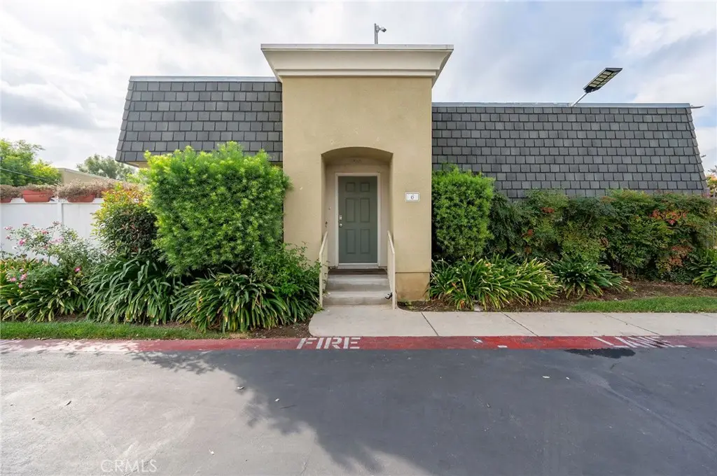 6520 Tampa Avenue #6, Reseda, CA 91335 - Image #1