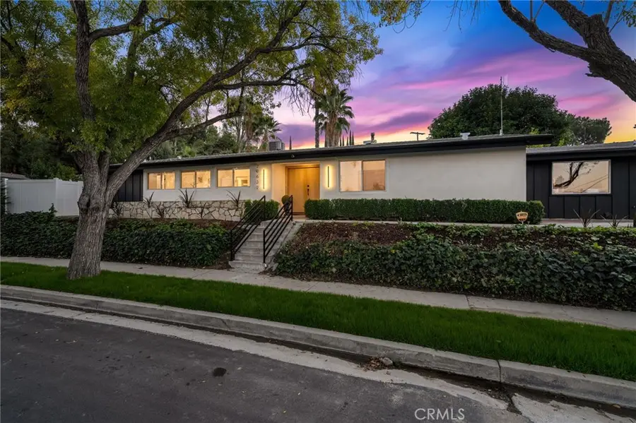 20632 Tiara Street, Woodland Hills, CA 91367 - Image #2