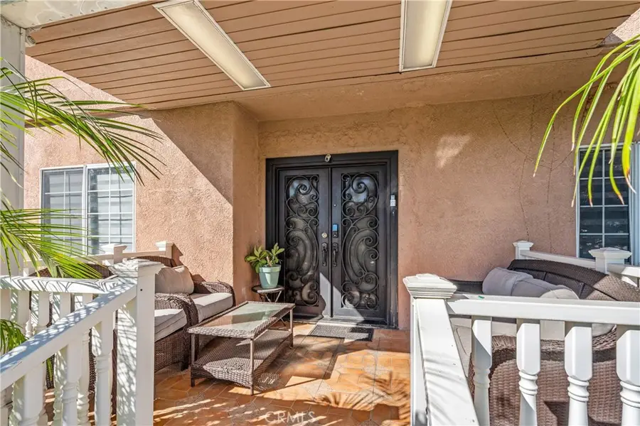 13001 Debby Street, Valley Glen, CA 91401 - Image #2