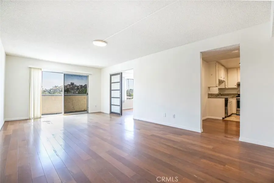 1422 Rock Glen #210, Glendale, CA 91205 - Image #2