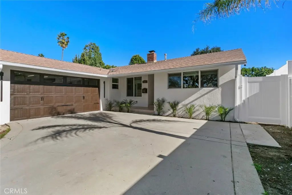 6820 Encino Avenue, Van Nuys, CA 91406 - Image #1
