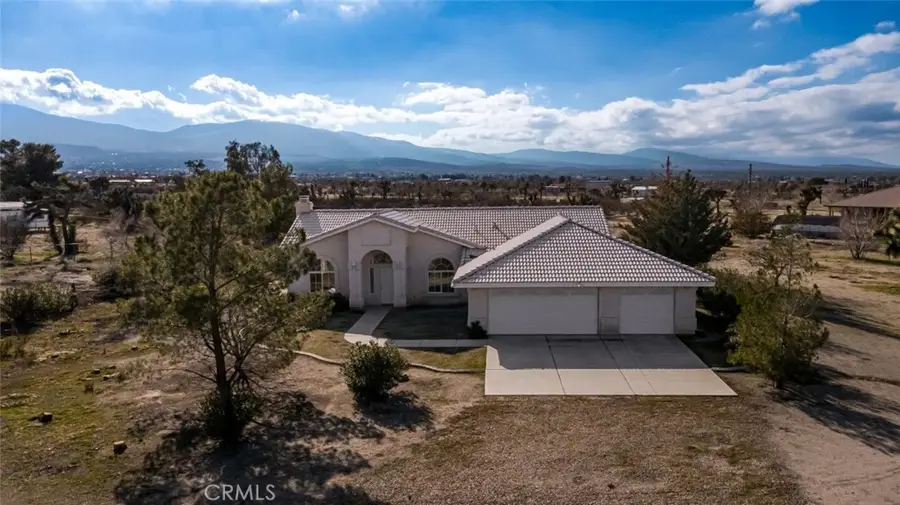 12384 Redwood Road, Pinon Hills, CA 92372 - #2