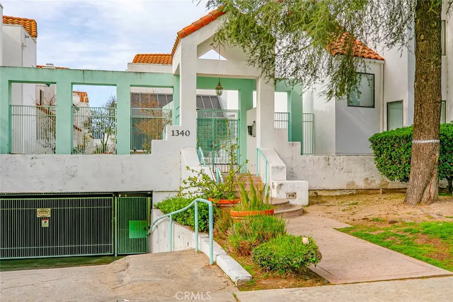 1340 Glenwood Road #4, Glendale, CA 91201 - #2