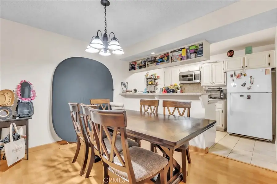 445 Ivy #204, Glendale, CA 91204 - #3